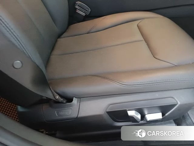 BMW 3 Series (F30) 2018 Белый из Кореи, фото 5