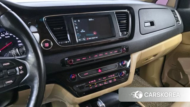 Kia The New Carnival 2019 Белый из Кореи, фото 5