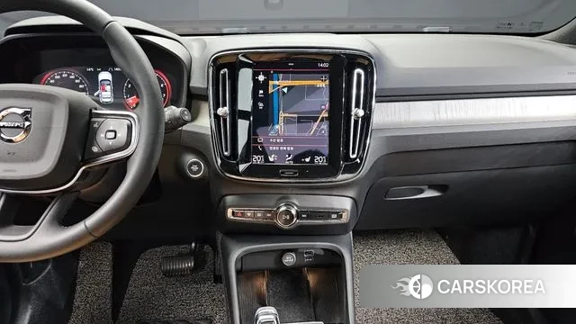 Volvo XC40 2022 Серебристо-серый из Кореи, фото 5