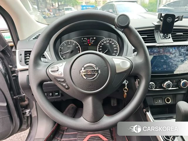 Nissan Xuan Yi 2024 Темно-серый из Китая, фото 5