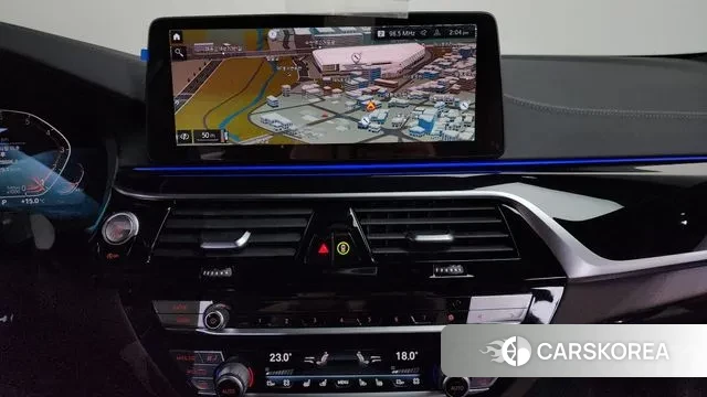 BMW 5 Series (G30) 2021 Белый из Кореи, фото 5