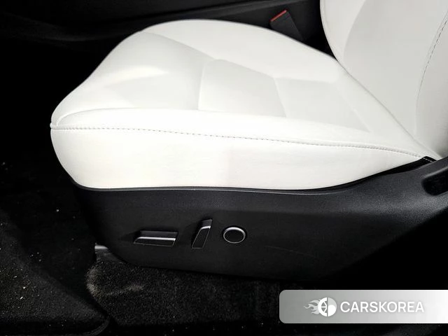 Tesla Model Y 2024 Синий из Кореи, фото 5