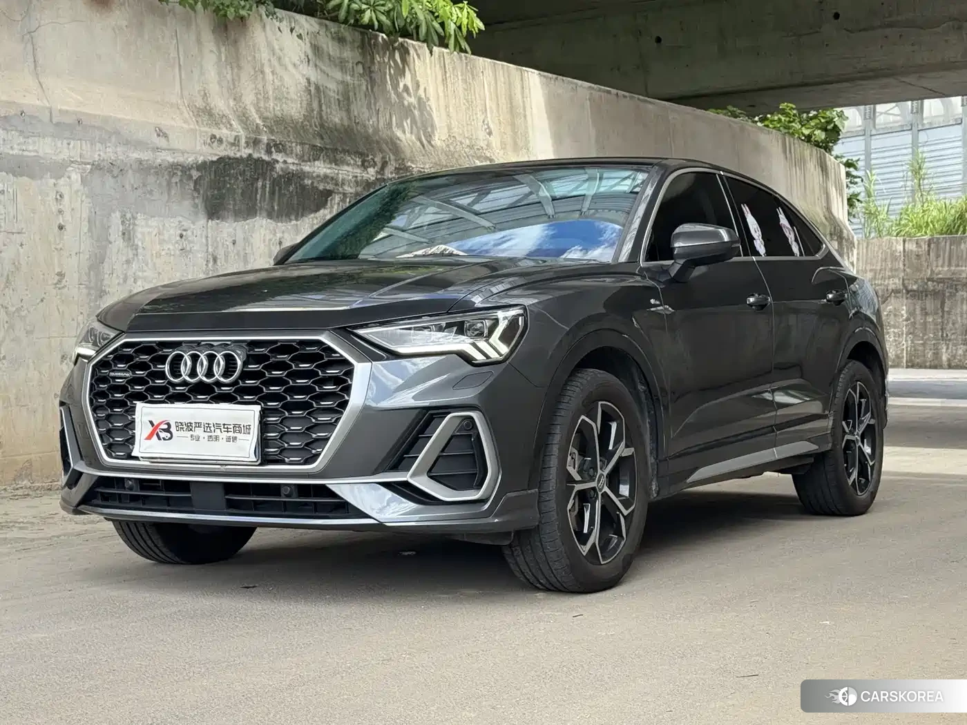 Audi Q3 Sportback 2022 Silver/gray из Китая, фото 5