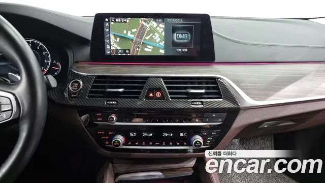 BMW 5 Series (G30) 2018 Белый из Кореи, фото 5
