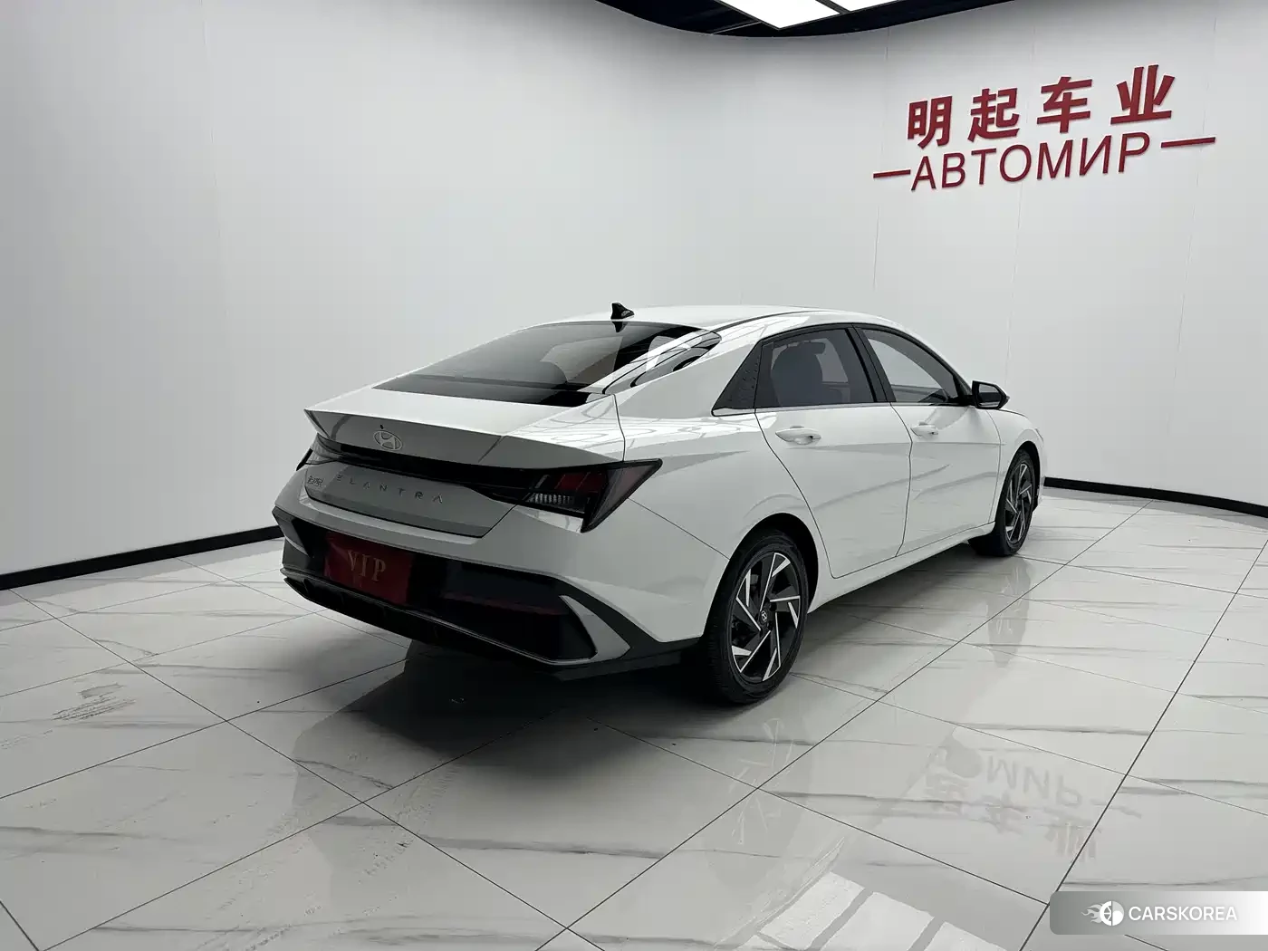 Hyundai Elantra 2023 Белый из Китая, фото 5
