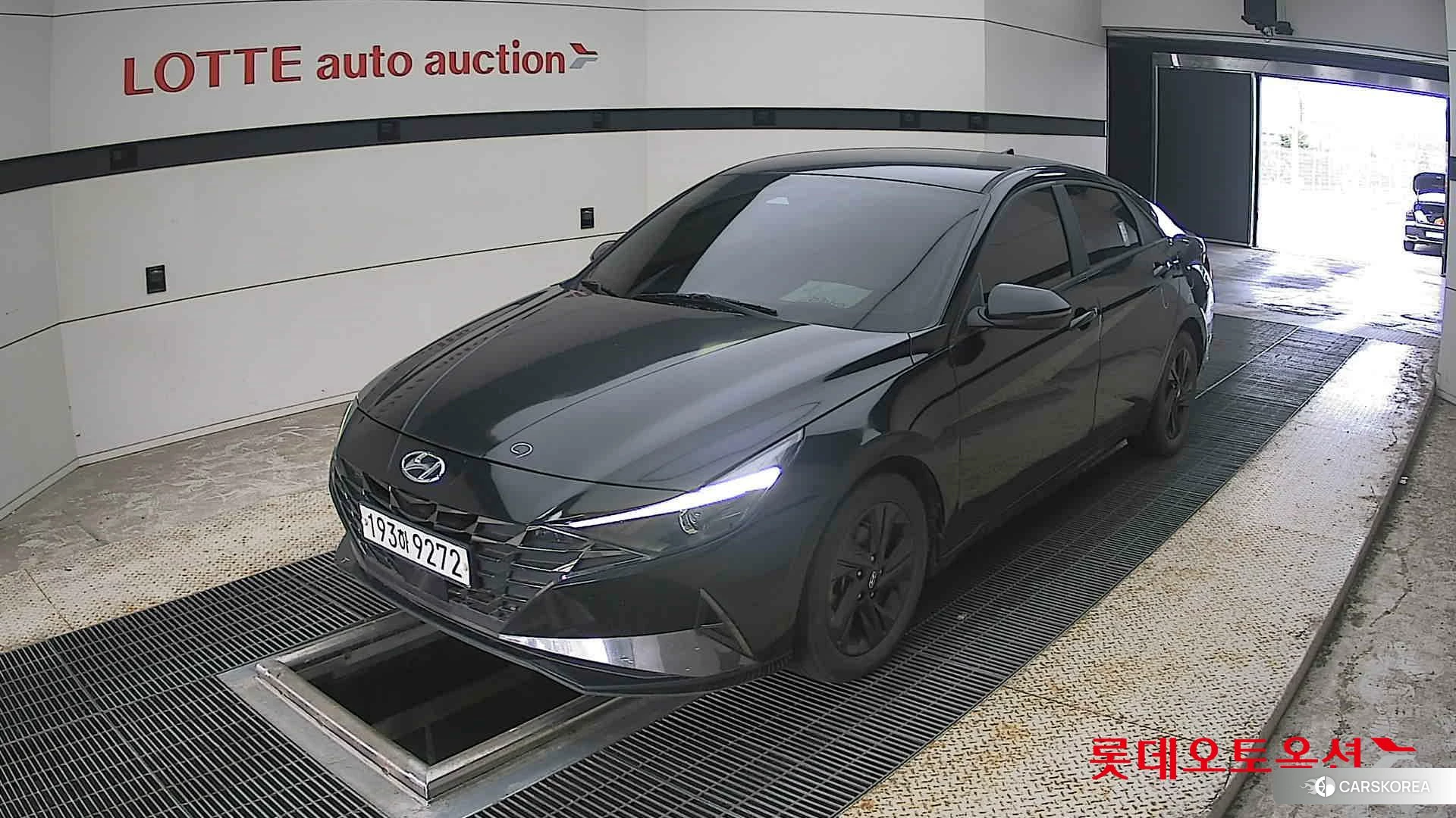 Hyundai Avante 2023 Phantom Black Pearl из Кореи, фото 5