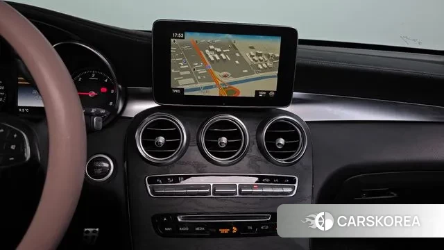 Mercedes-Benz GLC-Class X253 2018 Белый из Кореи, фото 5