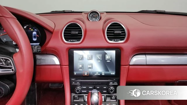 Porsche 718 Boxster 2020 Черный из Кореи, фото 5