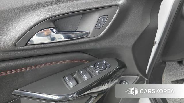 Chevrolet (GM Daewoo) Trax Crossover 2023 Белый из Кореи, фото 5