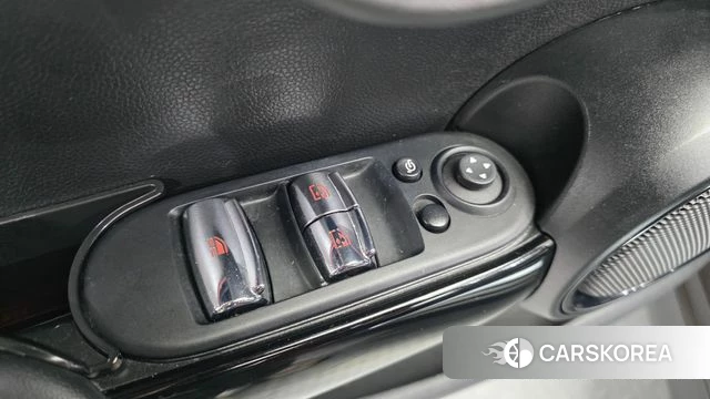 Mini Cooper Convertible 2024 Красный из Кореи, фото 5