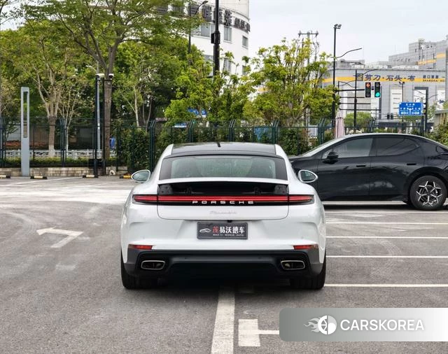 Porsche Panamera 2026 Белый из Китая, фото 5