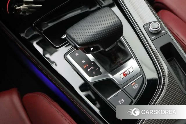 Audi S4 2023 Черный из Китая, фото 5