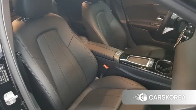 Mercedes-Benz A-Class W177 2024 Черный из Кореи, фото 5