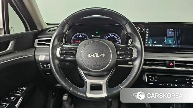 Kia K5 3rd generation 2022 Белый из Кореи, фото 5