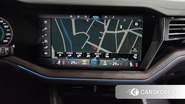 Volkswagen Touareg 3rd generation 2023 Черный из Кореи, фото 5