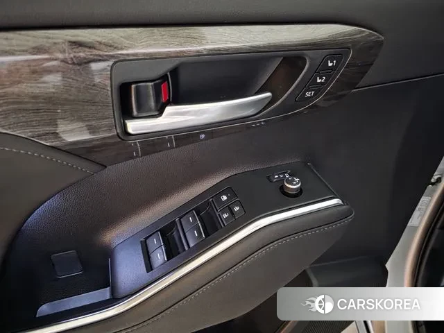 Toyota Highlander 4th Generation 2023 Серебряный из Кореи, фото 5