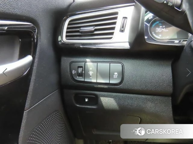 Kia Niro 2018 Белый из Кореи, фото 5
