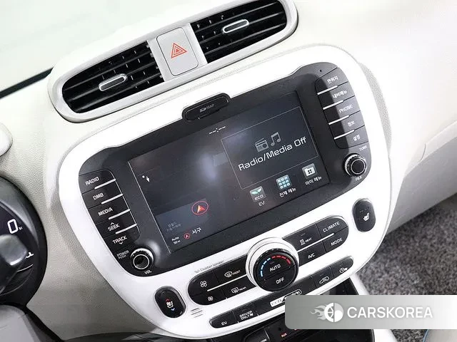 Kia Soul EV 2018 Серебристо-серый из Кореи, фото 5