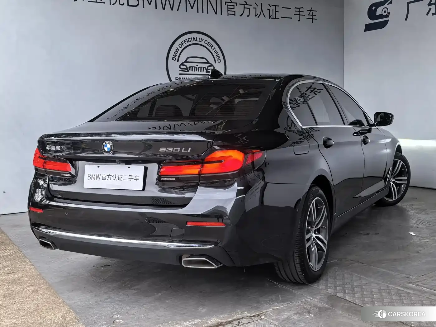 BMW 5 series 2021 Черный из Китая, фото 5