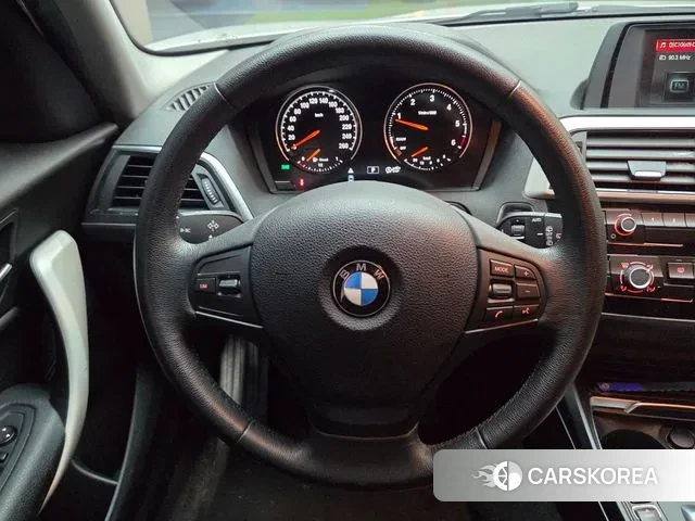 BMW 1 Series (F20) 2018 Белый из Кореи, фото 5