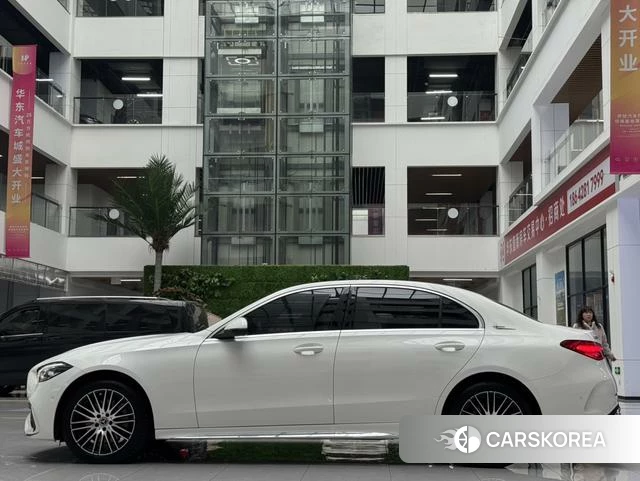 Mercedes-Benz Class C 2023 Белый из Китая, фото 5