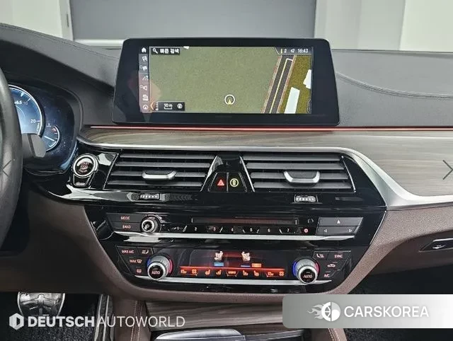 BMW 5 Series (G30) 2018 Белый из Кореи, фото 5