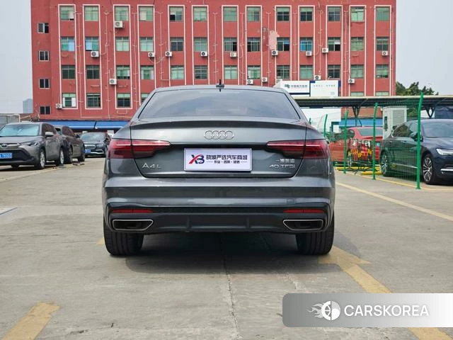Audi A4L 2024 Темно-серый из Китая, фото 5
