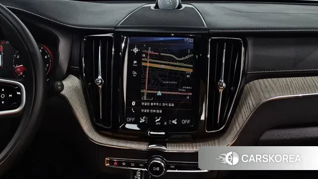 Volvo XC60 second Generation 2019 Белый из Кореи, фото 5