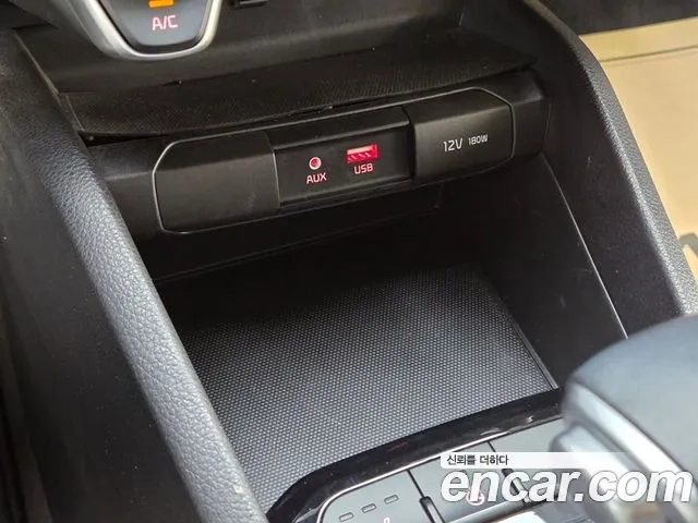 Kia Stonic 2020 Белый из Кореи, фото 5