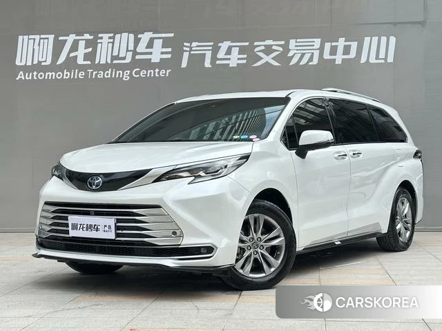 Toyota Saina 2023 Белый из Китая, фото 5