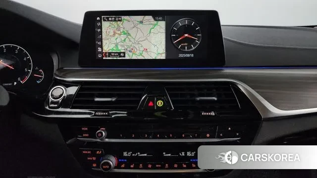 BMW 5 Series (G30) 2019 Белый из Кореи, фото 5