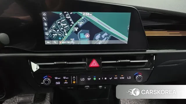 Kia Di Ol Nu Niro 2023 Серебристо-серый из Кореи, фото 5