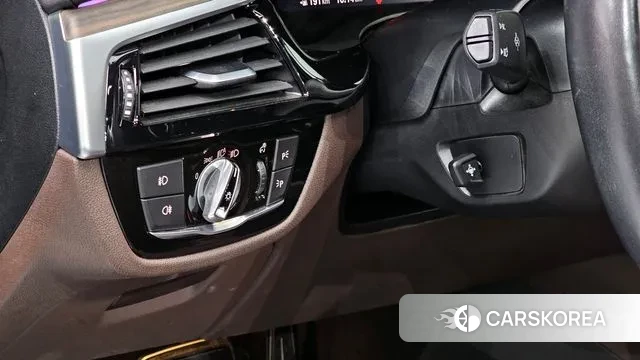 BMW 5 Series (G30) 2020 Серый из Кореи, фото 5