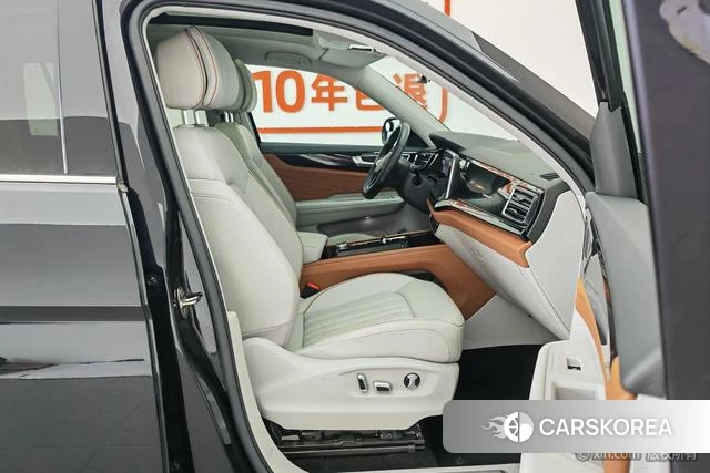 Volkswagen Tourang 2022 Черный из Китая, фото 5