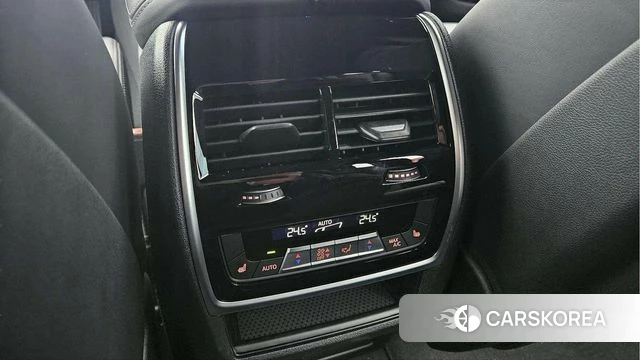 BMW X7 (G07) 2025 Белый из Кореи, фото 5