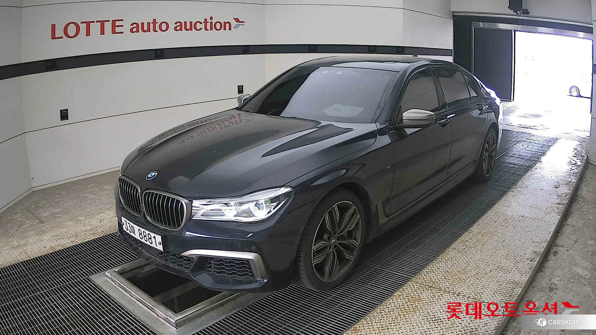 BMW  M760Li xDrive 2018 Черный из Кореи, фото 5