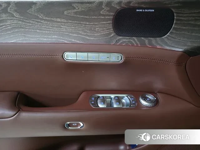 Genesis G90 (RS4) 2022 Черный из Кореи, фото 5