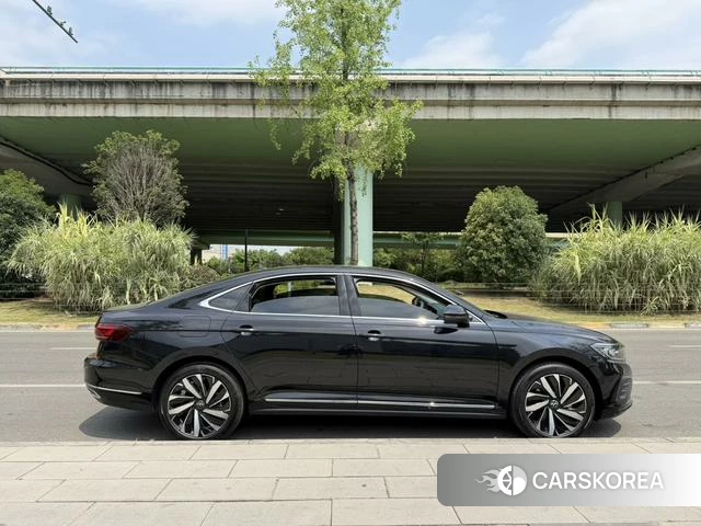 Volkswagen Passat 2025 Черный из Китая, фото 5
