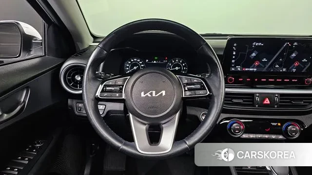 Kia The New K3 2nd generation 2021 Белый из Кореи, фото 5