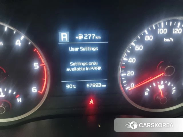 Kia Stonic 2018 Белый из Кореи, фото 5