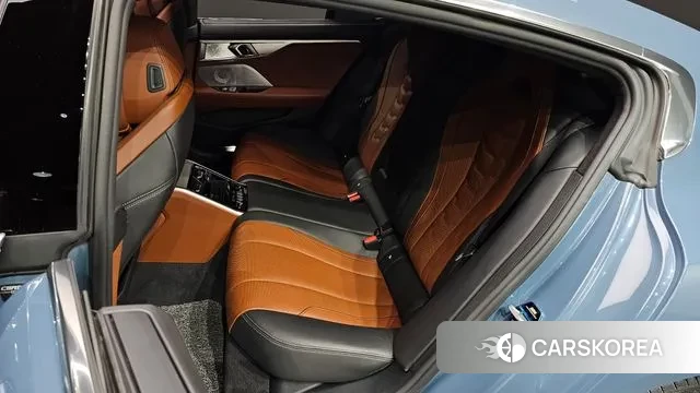 BMW 8 Series (G15) 2021 Небесно-голубой из Кореи, фото 5