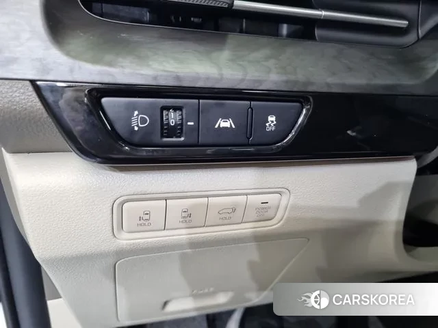 Kia Carnival 4th generation 2023 Жемчужный цвет из Кореи, фото 5