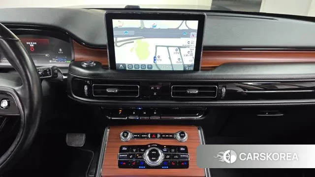 Lincoln Aviator 2nd generation 2020 Белый из Кореи, фото 5