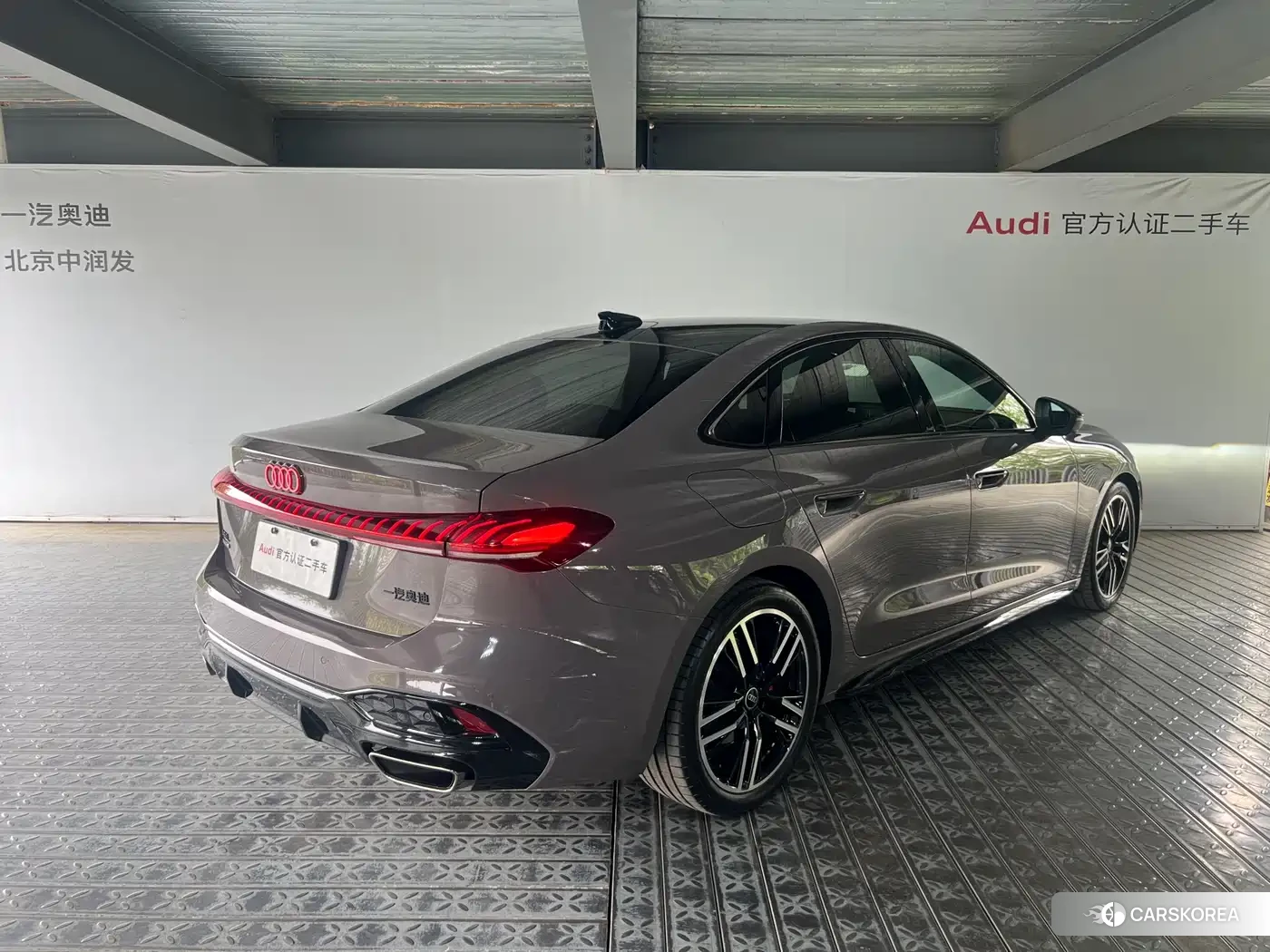Audi A5L 2025 Champagne/brown из Китая, фото 5