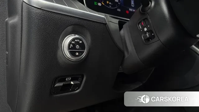 Mercedes-Benz C-Class W206 2022 Белый из Кореи, фото 5