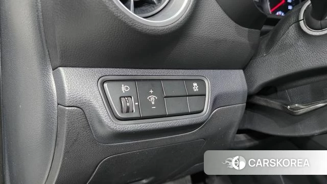 Kia The New K3 2nd generation 2022 Белый из Кореи, фото 5
