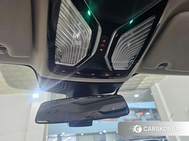 BMW 7 Series (G11) 2018 Черный из Кореи, фото 5