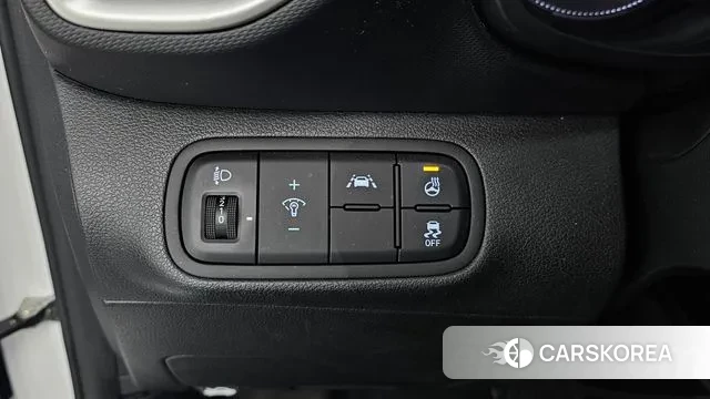 Hyundai Venue 2021 Белый из Кореи, фото 5