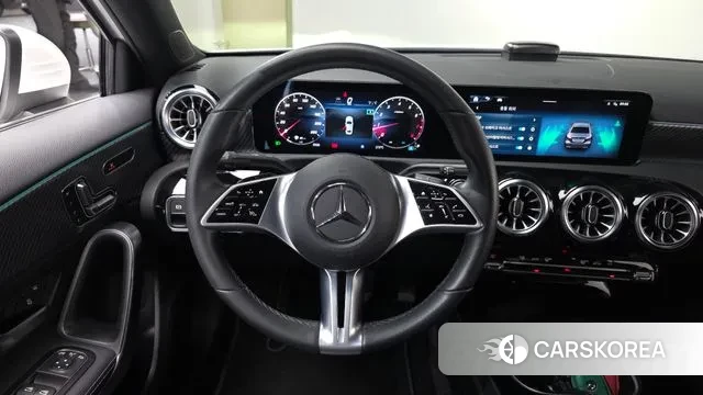 Mercedes-Benz A-Class W177 2024 Белый из Кореи, фото 5