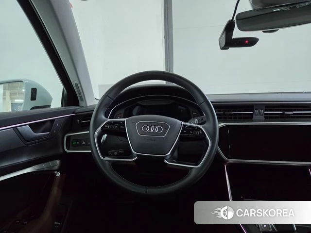 Audi A6 (C8) 2024 Белый из Кореи, фото 5